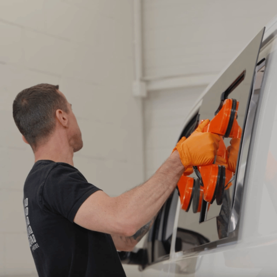 Forfait installation fenêtre pour fourgon - Pose par un professionnel agréé Heode