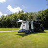 La tente Trapez Premium de chez REIMO TENT TECHNOLOGY installée sur un van ouverte