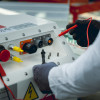 Test d'une machine avec un testeur électrique