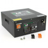 Batterie lithium LiFePO4 Koonekt KL5 200Ah sous-siège - vue de trois quarts avec cosses M8 et BMS