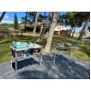 Meuble cuisine Kitch&Box Incasa 95x50 cm déplié en extérieur, vue d'ensemble sous les pins