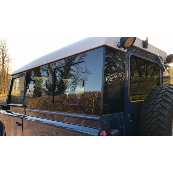 Land Rover Defender 1989 - 2016 - Vitre latérale - Gauche - Rang 3 - Fixe - Teintée