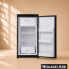 Vue intérieure du réfrigérateur 90l noir Nomadic Ark ouvert