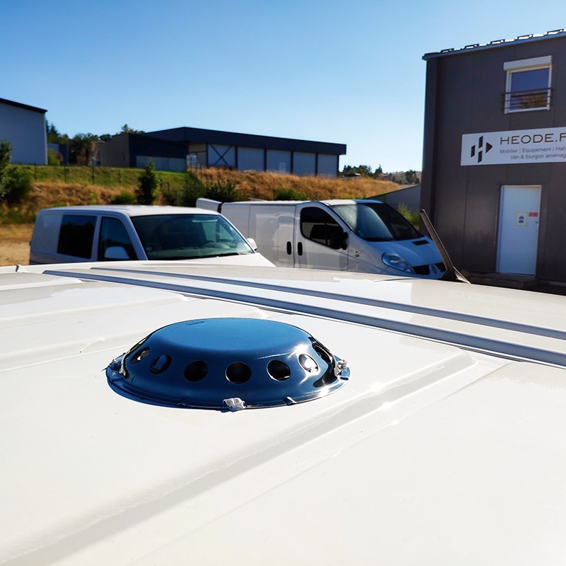 VETUS UFO Aérateur de toit extra plat à ventilation permanente