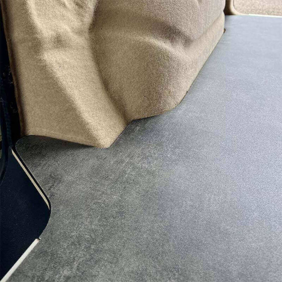 finition plancher volkswagen T6 effet béton ciré