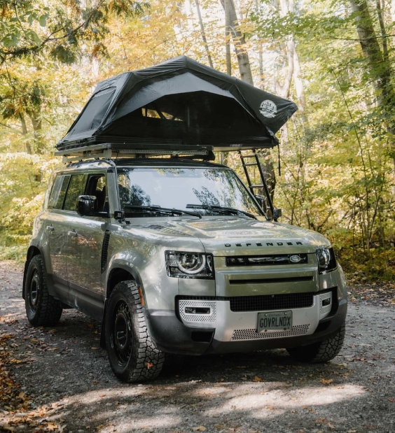 The Voyage L rooftop tent on a Defender