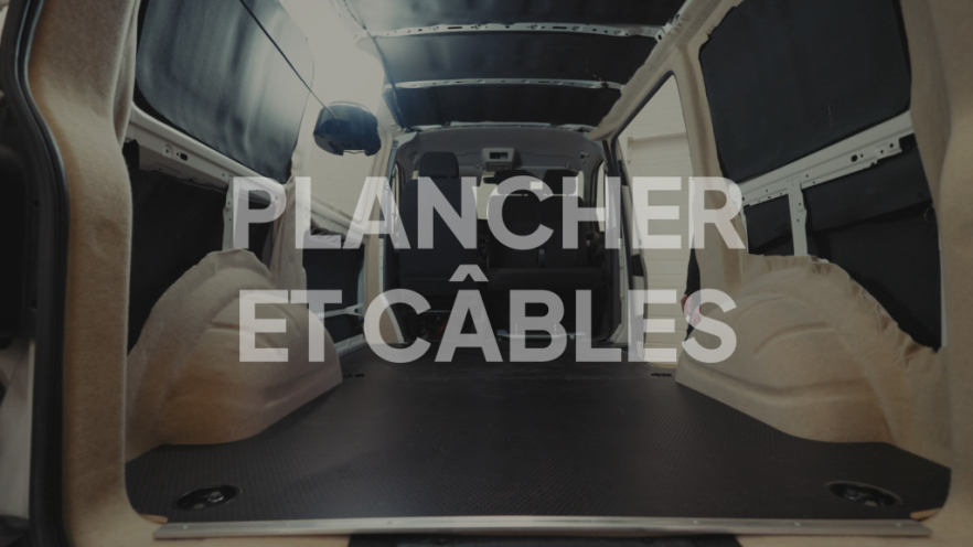 Journal de bord - Épisode 5 - Pose de l’habillage plancher et passage des câbles